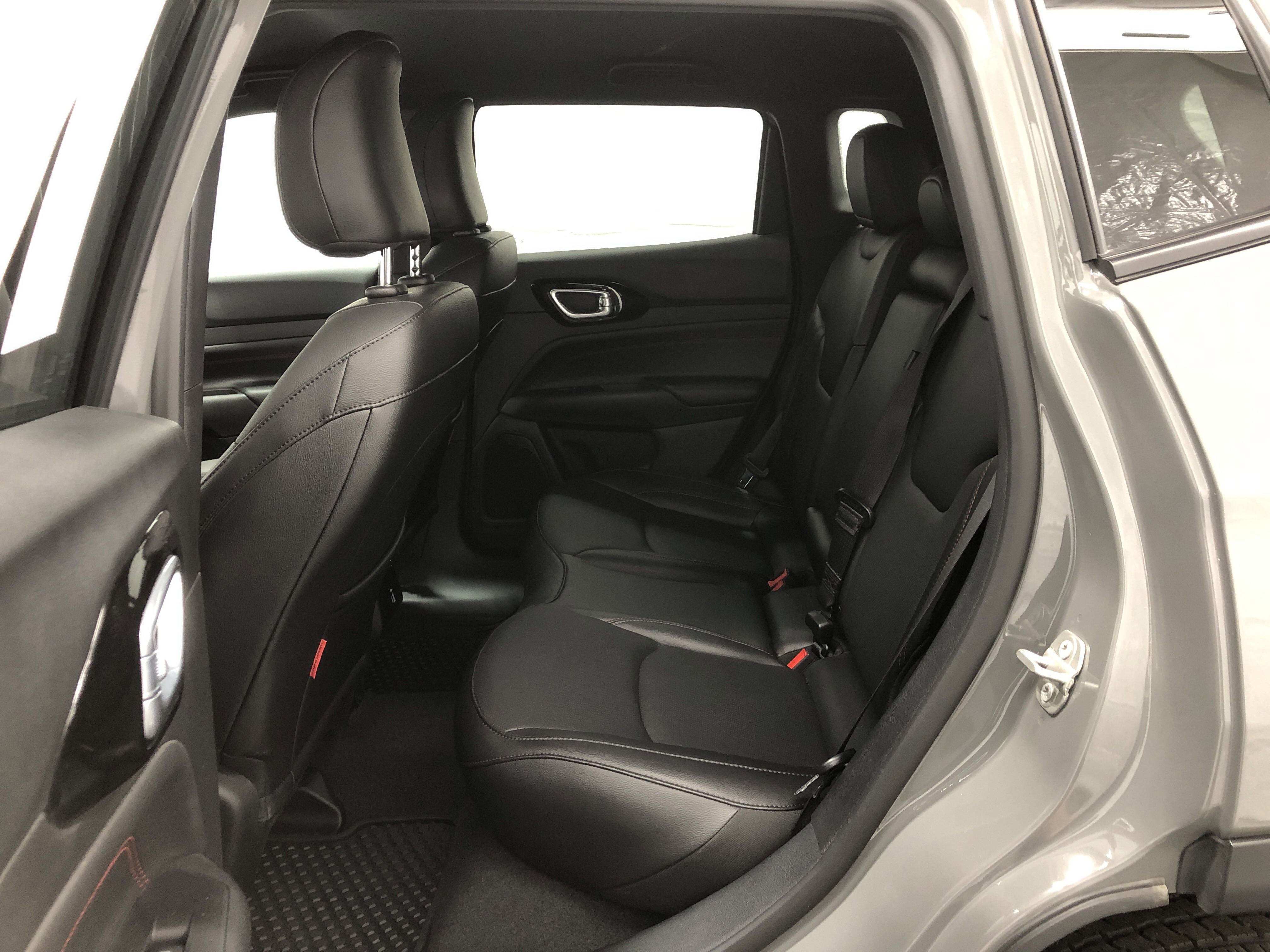 Used 2023 Jeep Compass Trailhawk w/ Trailhawk Elite Group AWD/4WD image 8