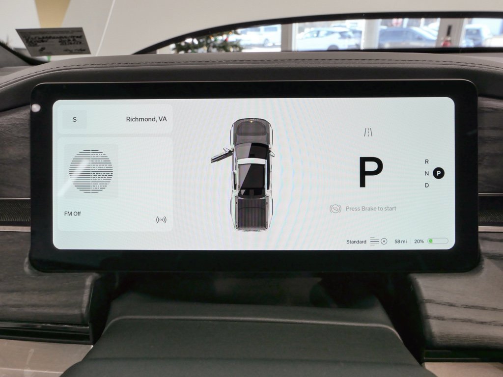 Used 2022 Rivian R1T Adventure image 9