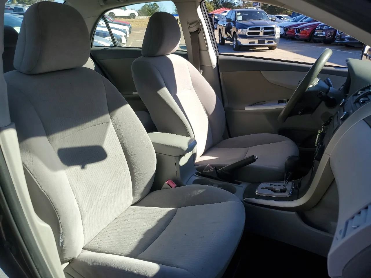 Used 2010 Toyota Corolla LE image 18