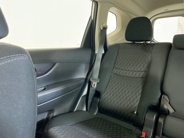 Used 2019 Nissan Rogue S AWD/4WD image 12