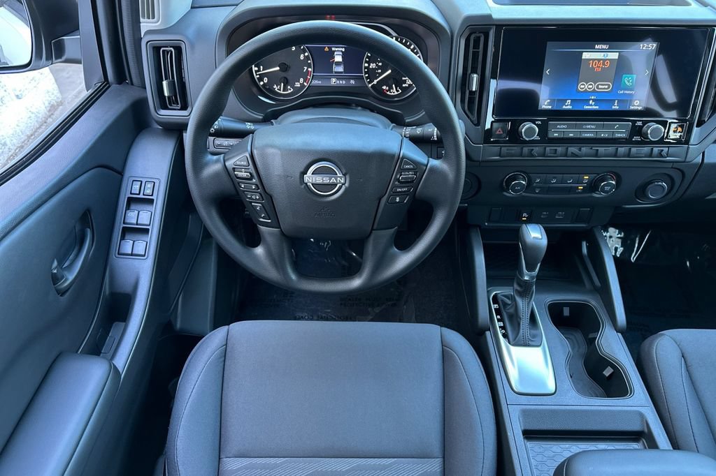 Used 2025 Nissan Frontier S RWD image 11