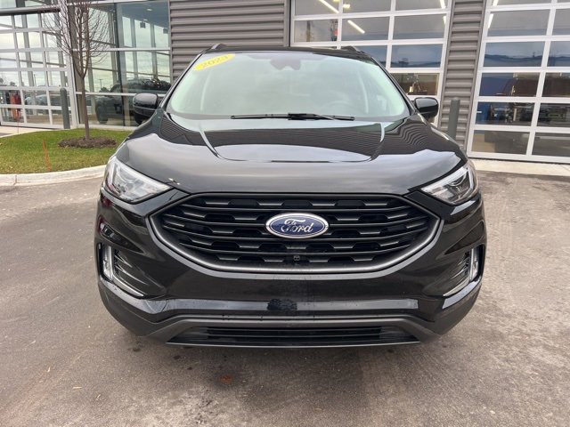 Used 2023 Ford Edge SEL w/ Sport Appearance Package image 2