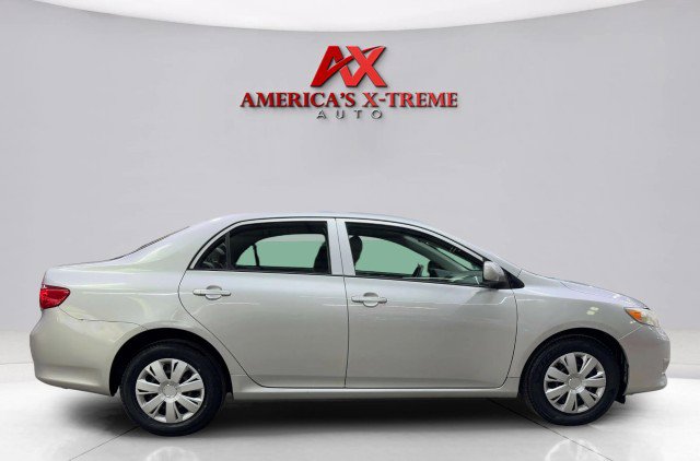 Used 2010 Toyota Corolla LE image 7
