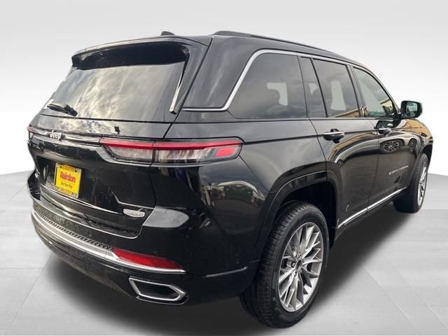 New 2025 Jeep Grand Cherokee Summit image 7