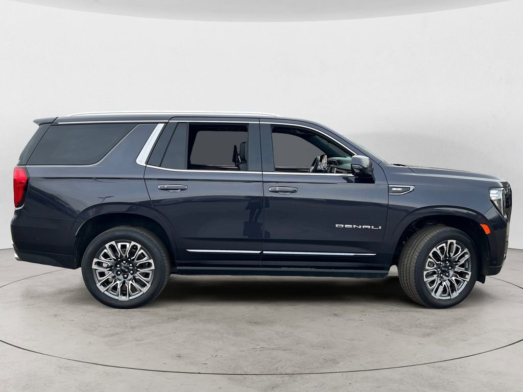 Used 2023 GMC Yukon Denali Ultimate image 2
