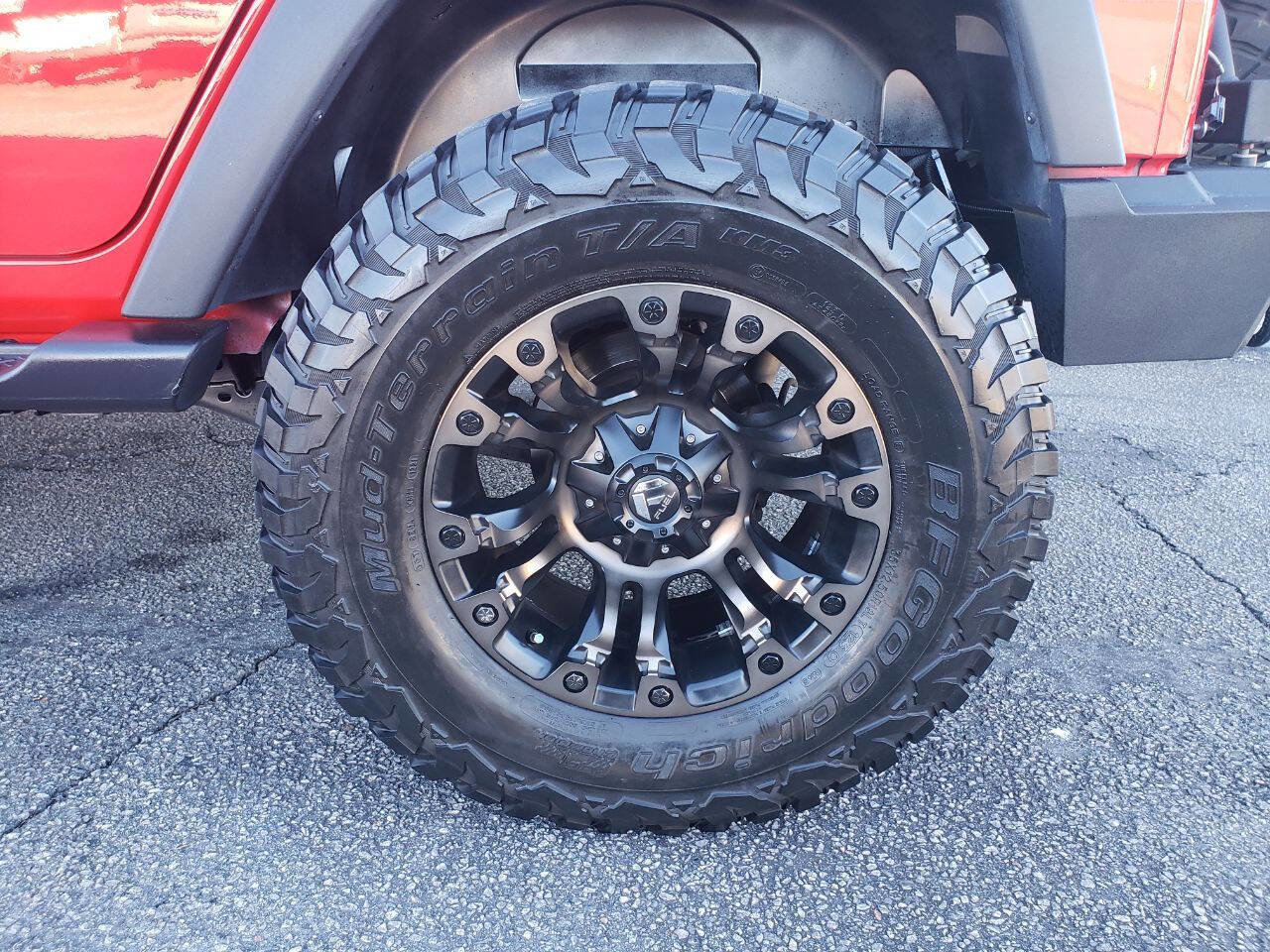 Used 2017 Jeep Wrangler Unlimited Sport w/ Quick Order Package 23S image 5