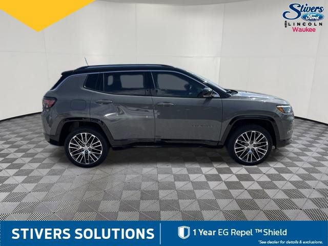 Used 2022 Jeep Compass Limited w/ Elite Group AWD/4WD image 5