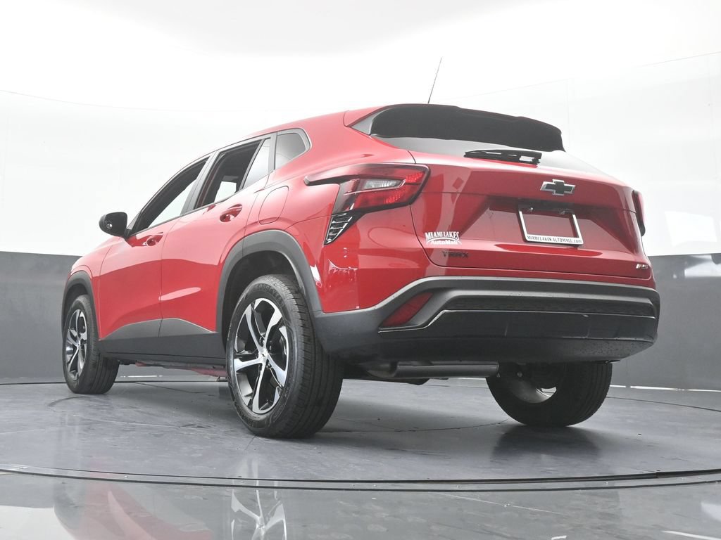 Used 2026 Chevrolet Trax RS FWD image 52
