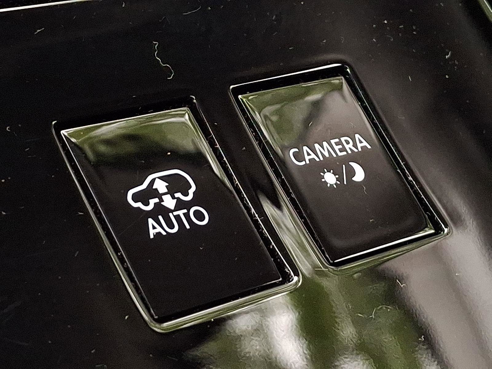 Used 2025 INFINITI QX80 Sensory AWD/4WD image 25