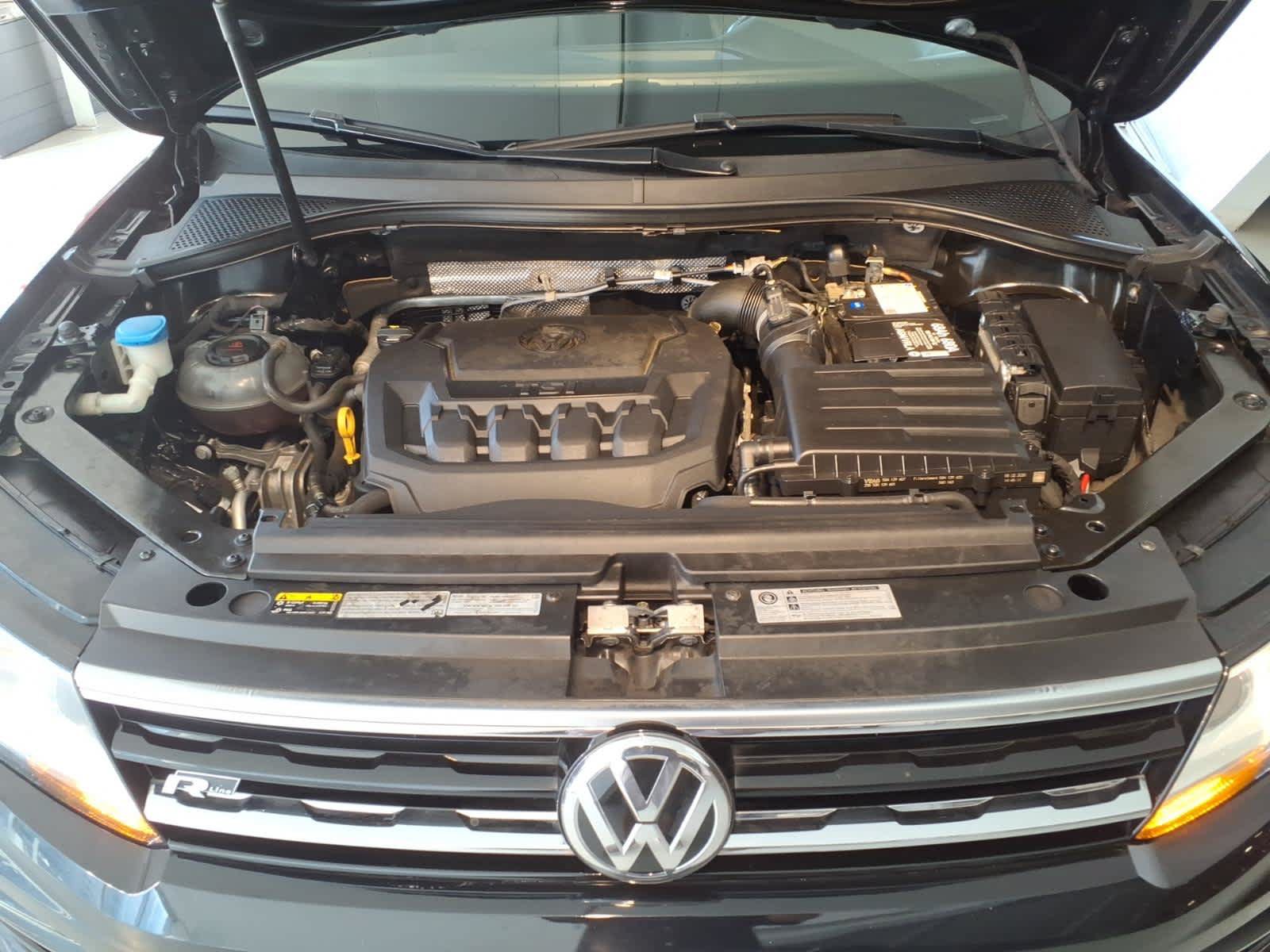 Used 2020 Volkswagen Tiguan SE R-Line AWD/4WD image 29