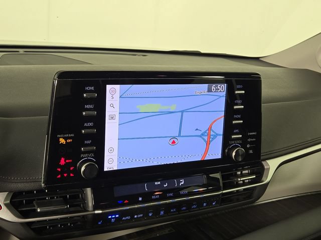 Used 2023 Toyota Sienna Limited FWD image 20