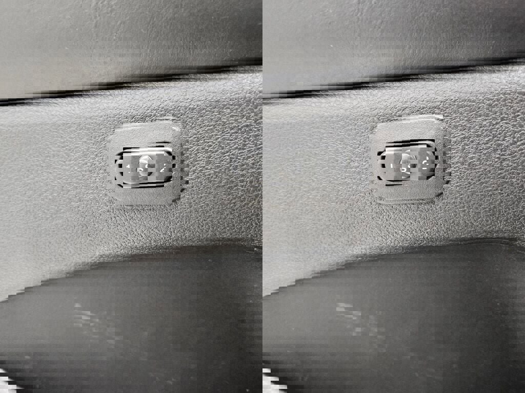 Used 2018 Dodge Durango R/T image 34