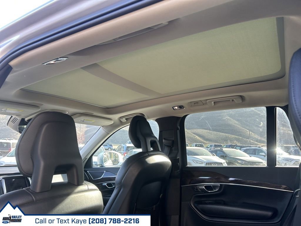 Used 2016 Volvo XC90 T6 Momentum w/ Momentum Plus Package image 18