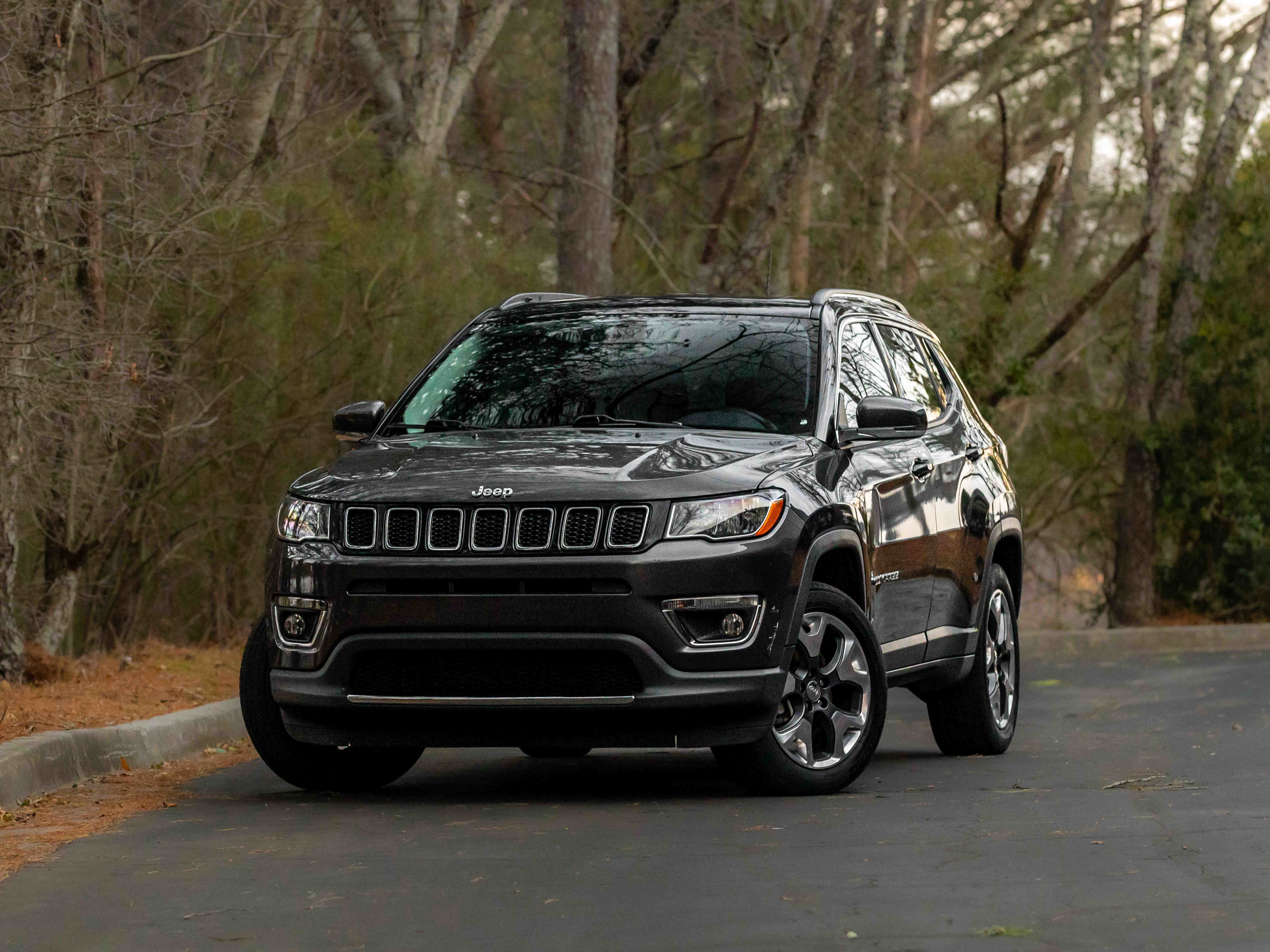 Used 2020 Jeep Compass Limited image 2