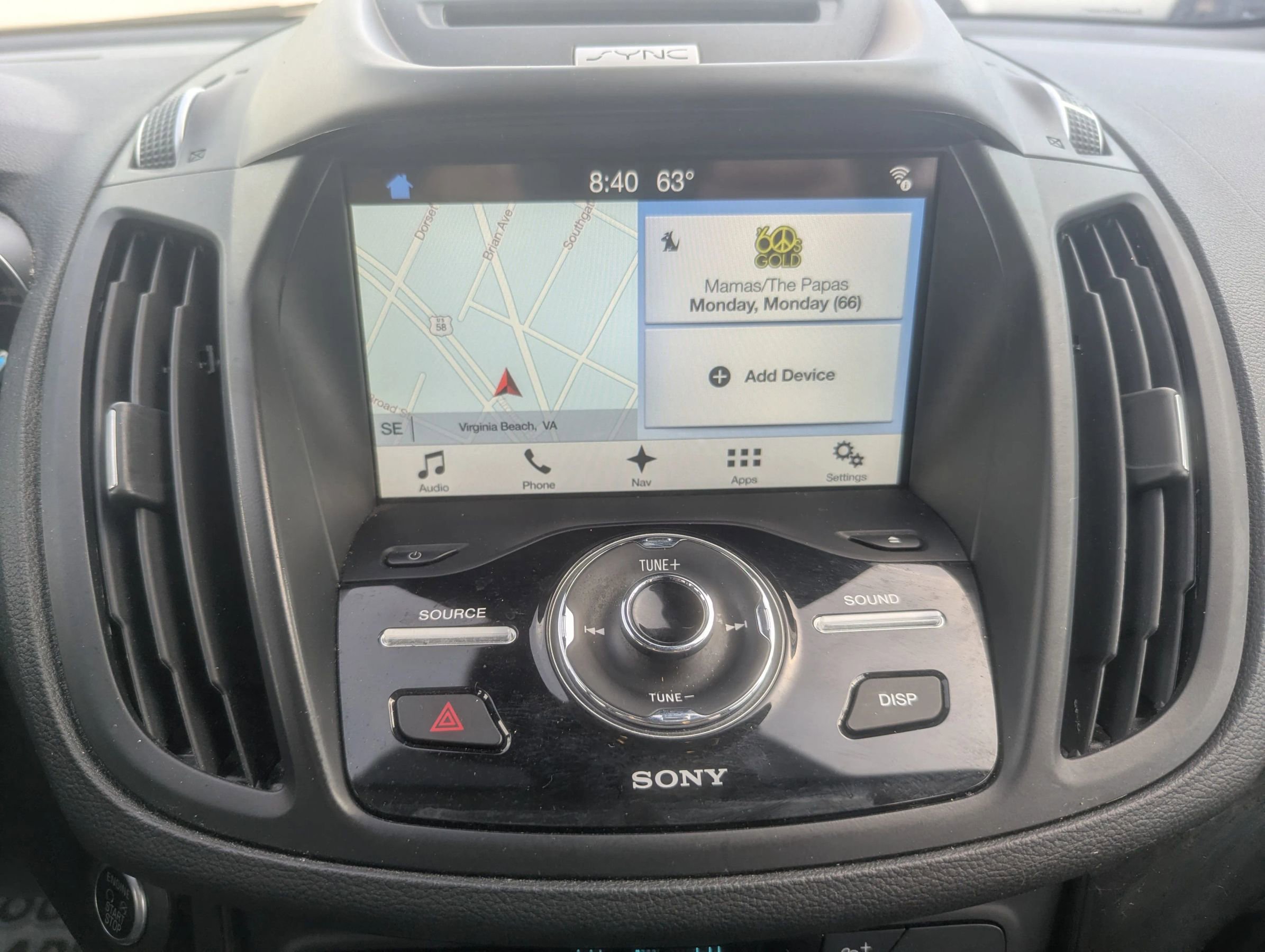 Used 2018 Ford Escape Titanium w/ Ford Safe & Smart Package AWD/4WD image 15