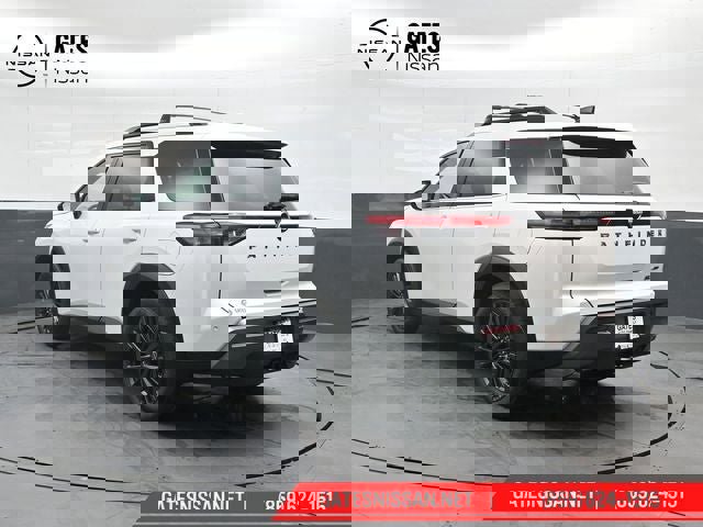 New 2026 Nissan Pathfinder SL image 8