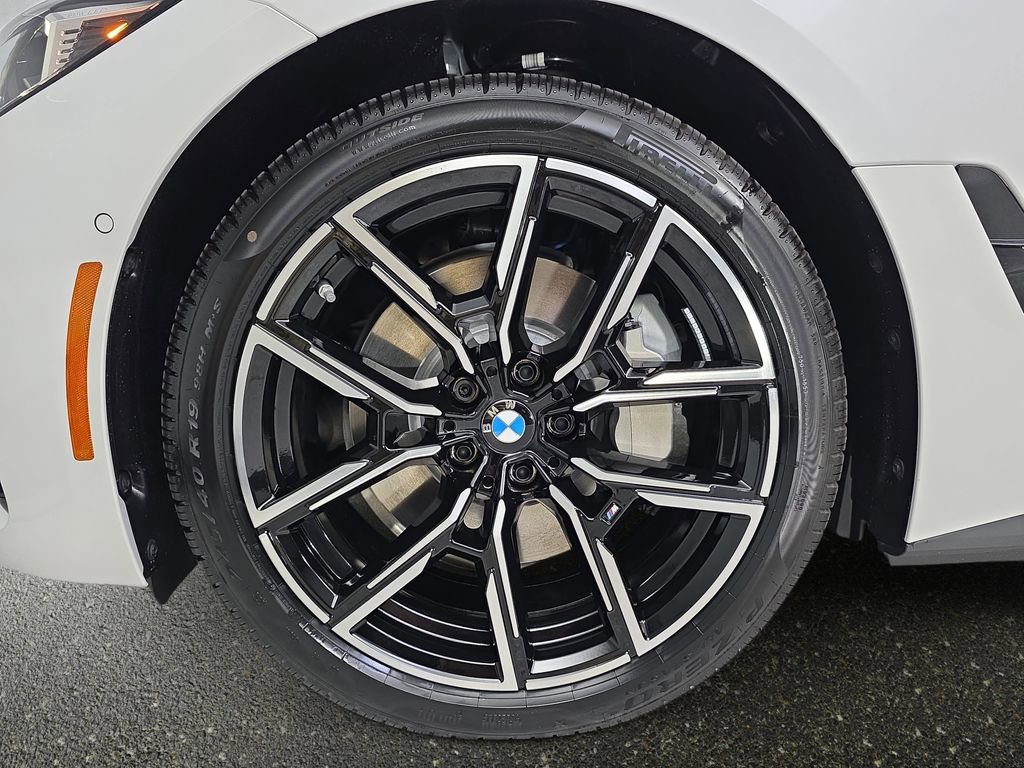 New 2026 BMW i4 xDrive40i w/ M Sport Package image 32