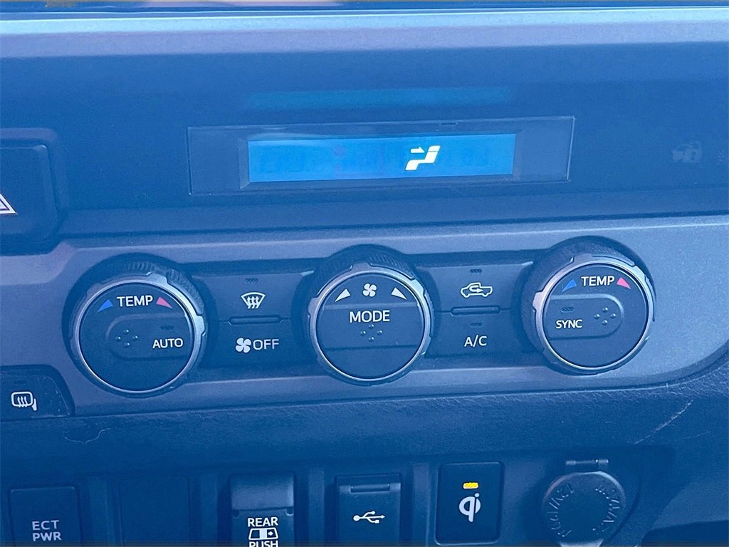 Used 2021 Toyota Tacoma TRD Off-Road image 15