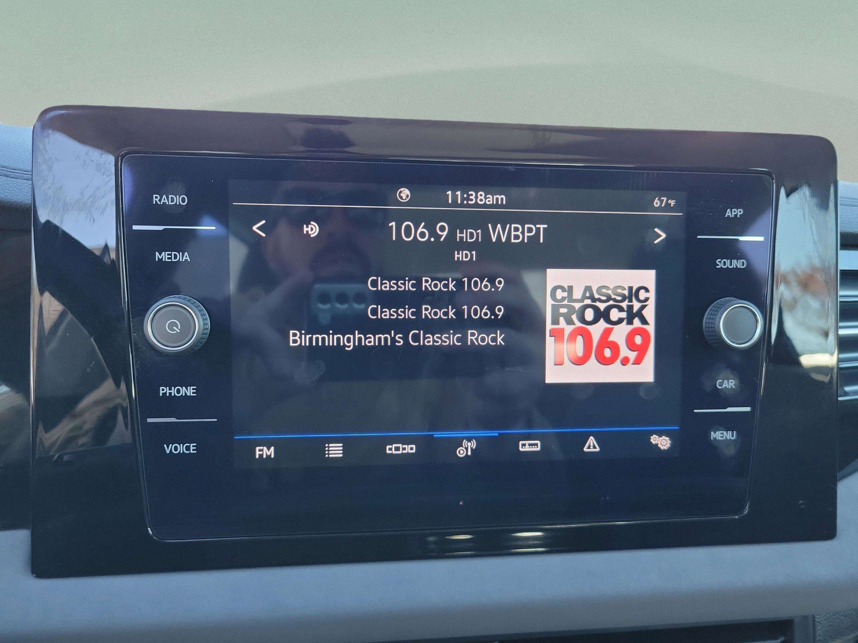 Used 2025 Volkswagen Jetta SE image 24