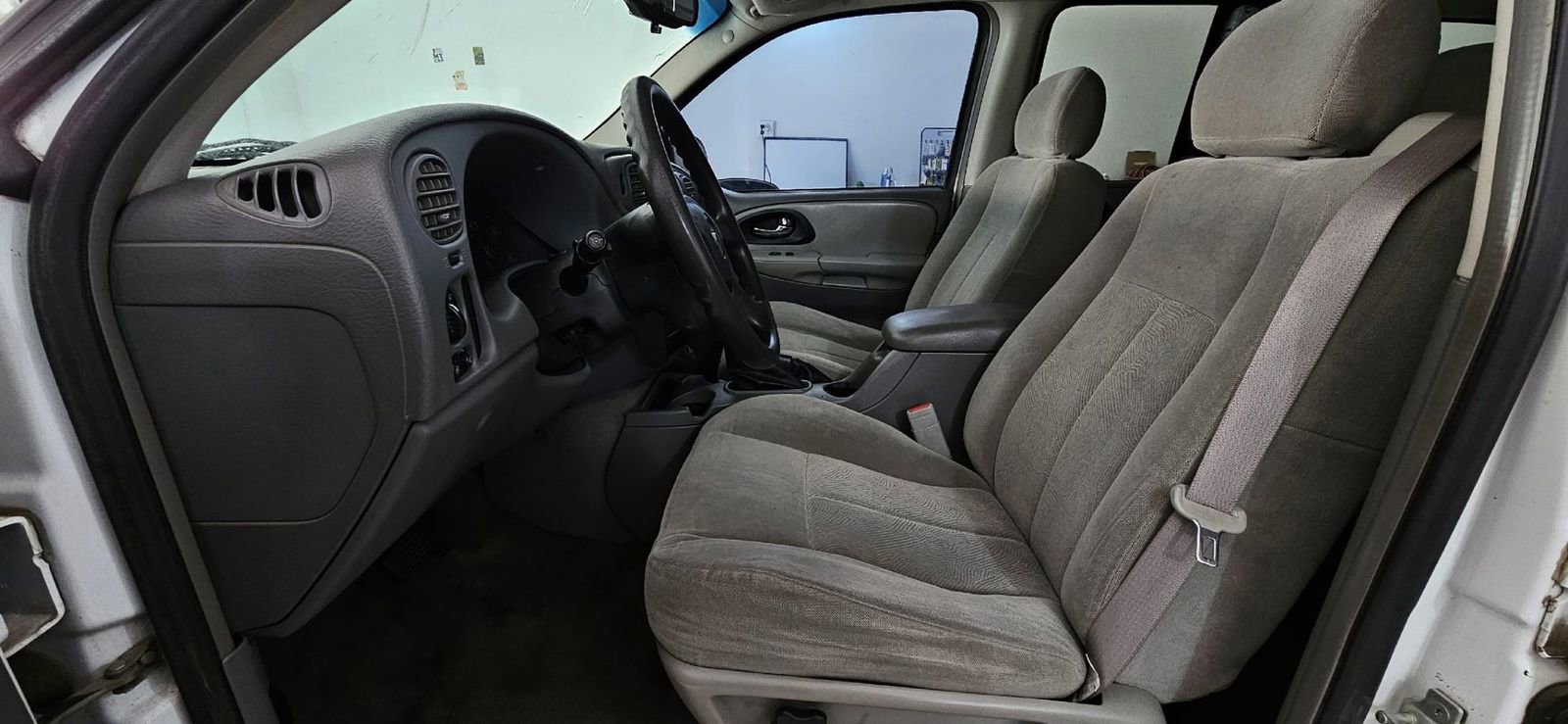 Used 2005 Chevrolet TrailBlazer LS w/ LS Preferred Equipment Group AWD/4WD image 13