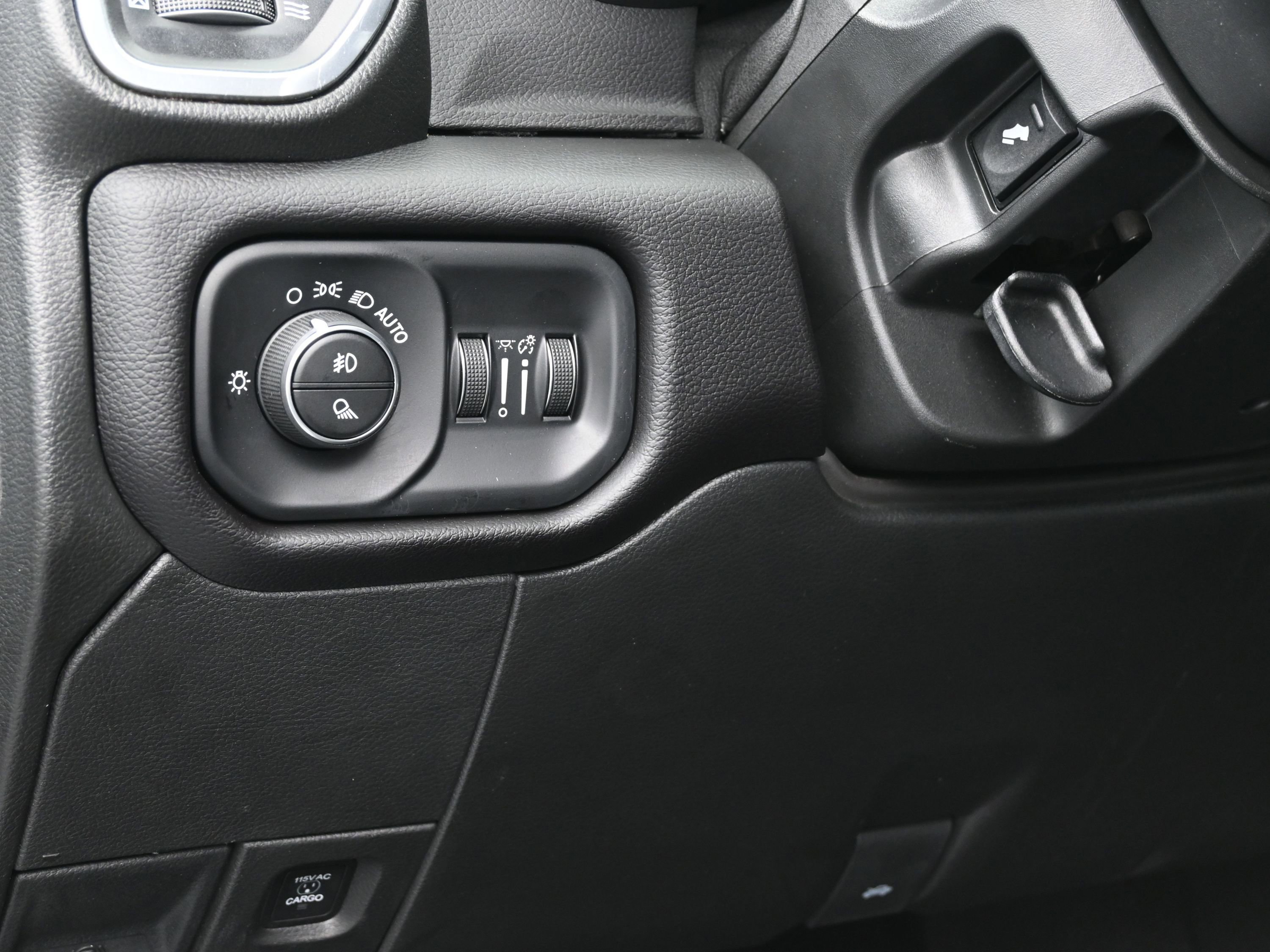 Used 2023 RAM 2500 Laramie AWD/4WD image 23