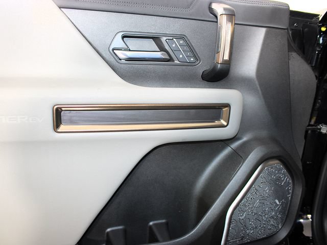 Used 2024 GMC Hummer EV 2X AWD/4WD image 18