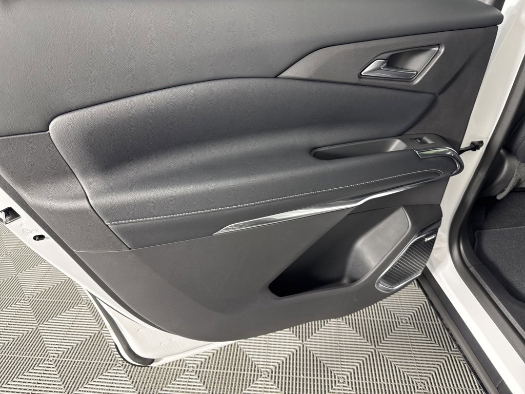 New 2025 Chevrolet Traverse LT w/ Enhanced Driving Package image 30