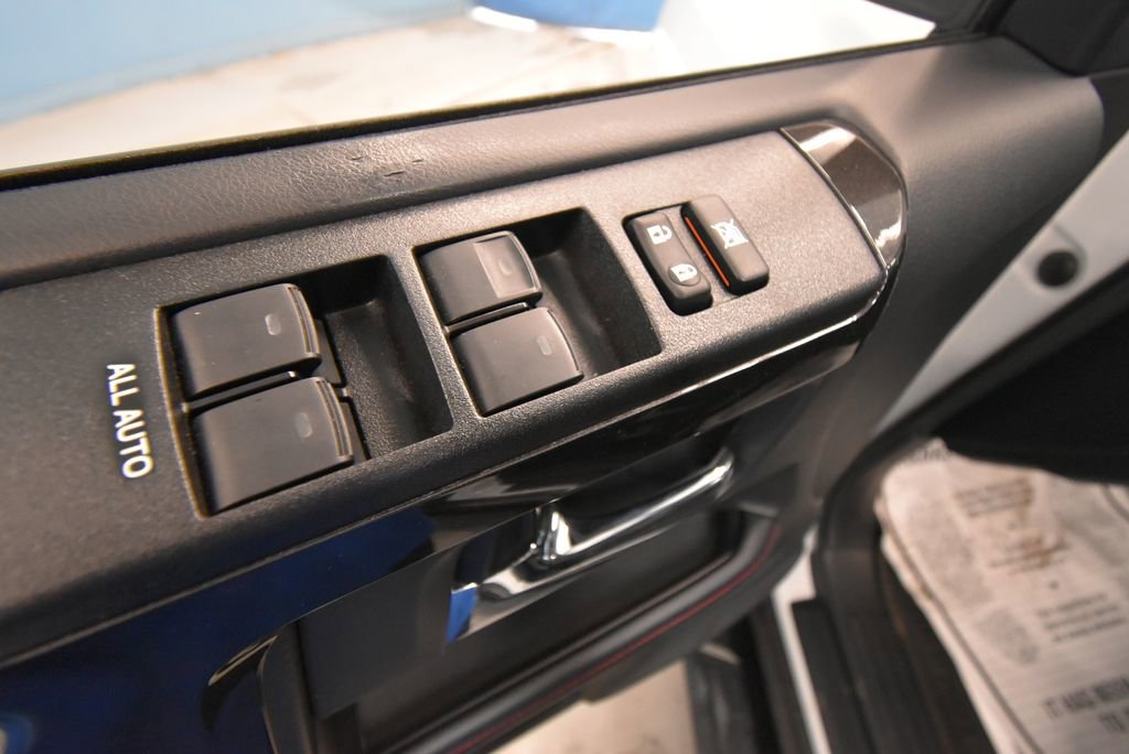 Used 2024 Toyota 4Runner TRD Off-Road Premium w/ Off Road Premium Plus Package image 5