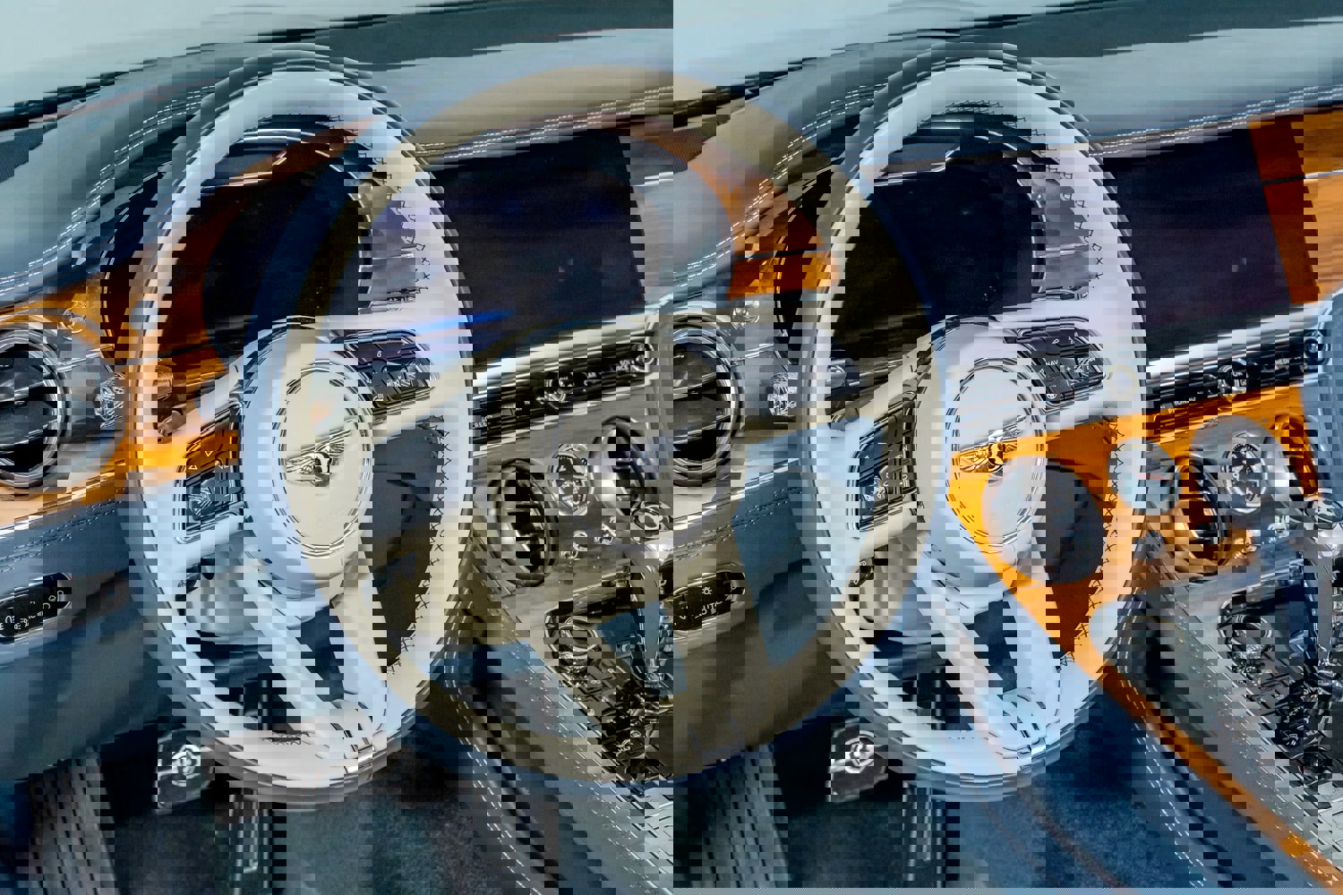 Used 2021 Bentley Continental GT image 29