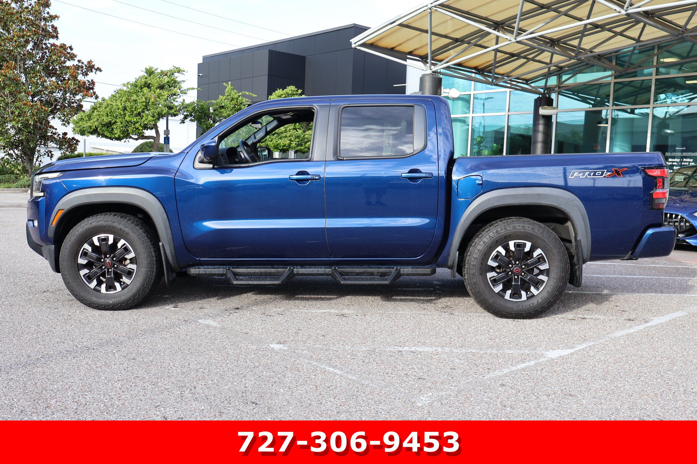 Used 2022 Nissan Frontier Pro-X RWD image 5