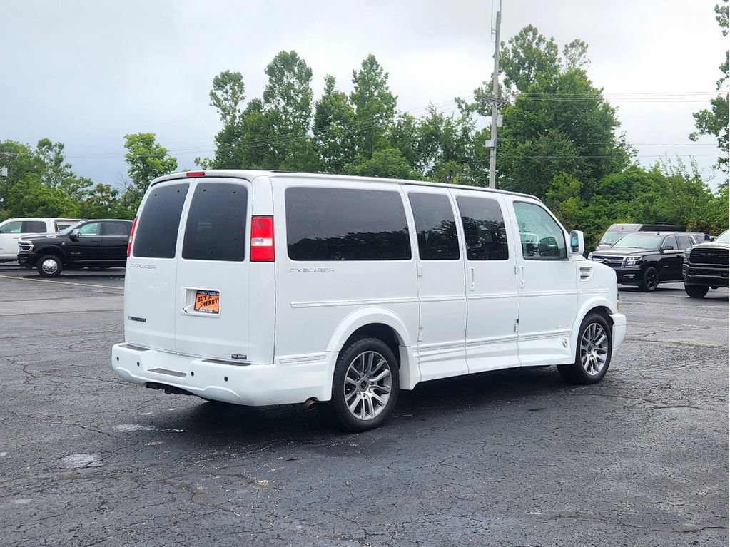 Used 2019 Chevrolet Express 2500 w/ Enhanced Convenience Package RWD image 12