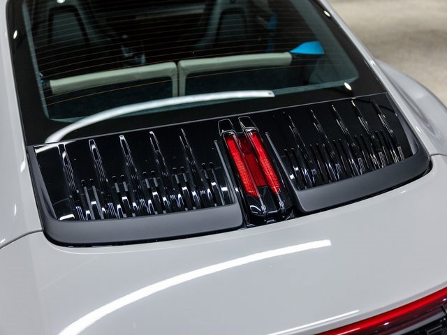Certified 2025 Porsche 911 Carrera image 16