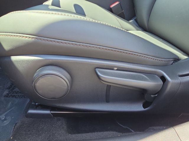Used 2024 MAZDA MAZDA3 s FWD image 11