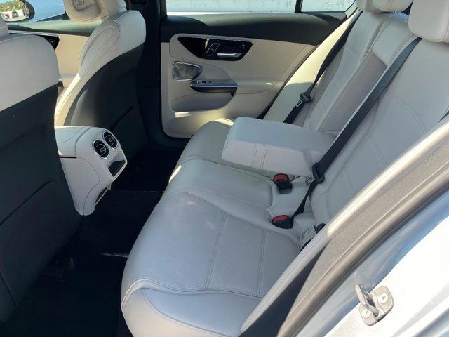 Used 2025 Mercedes-Benz C 300 Sedan image 17