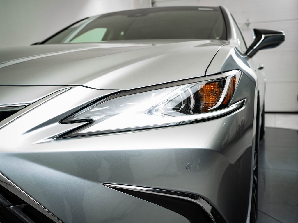 New 2025 Lexus ES 350 w/ Premium Package image 15