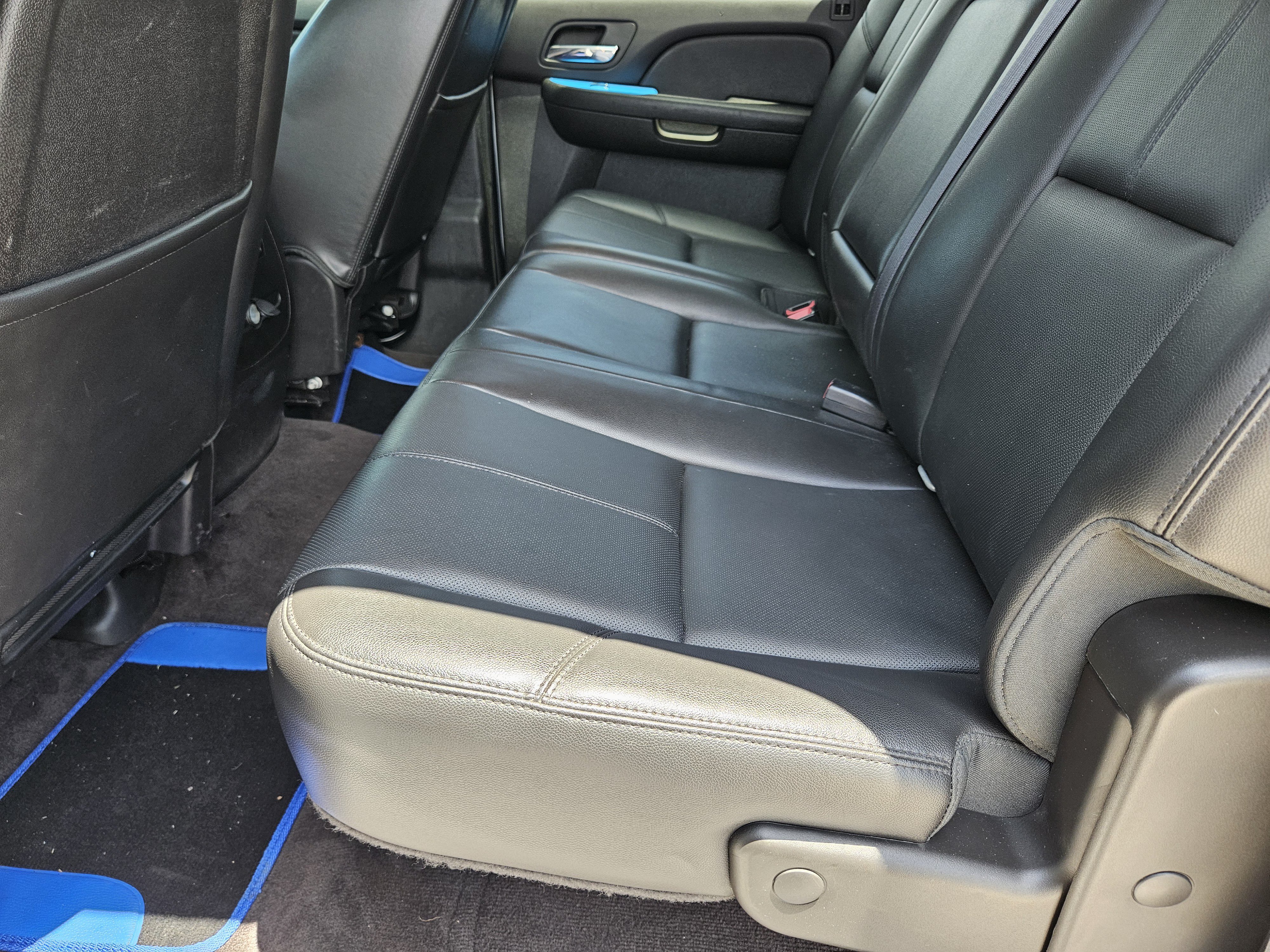 Used 2014 Chevrolet Silverado 2500 LTZ w/ LTZ Plus Package AWD/4WD image 31
