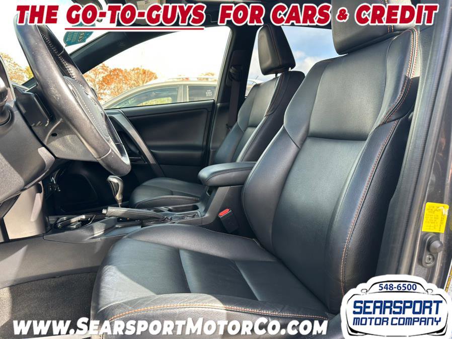 Used 2016 Toyota RAV4 SE image 14