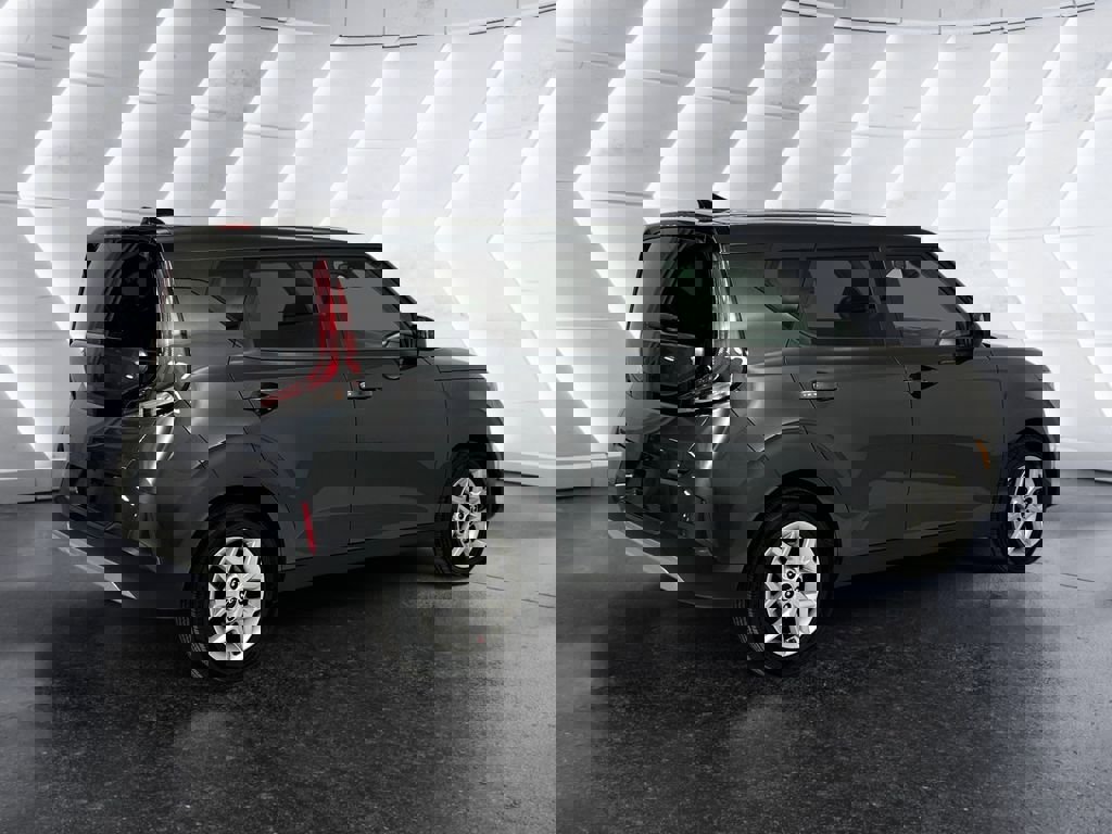 Used 2023 Kia Soul S FWD image 4