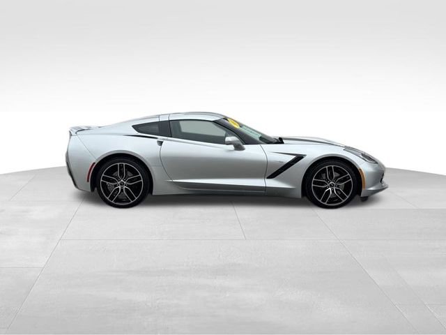 Used 2017 Chevrolet Corvette Stingray Z51 video 2