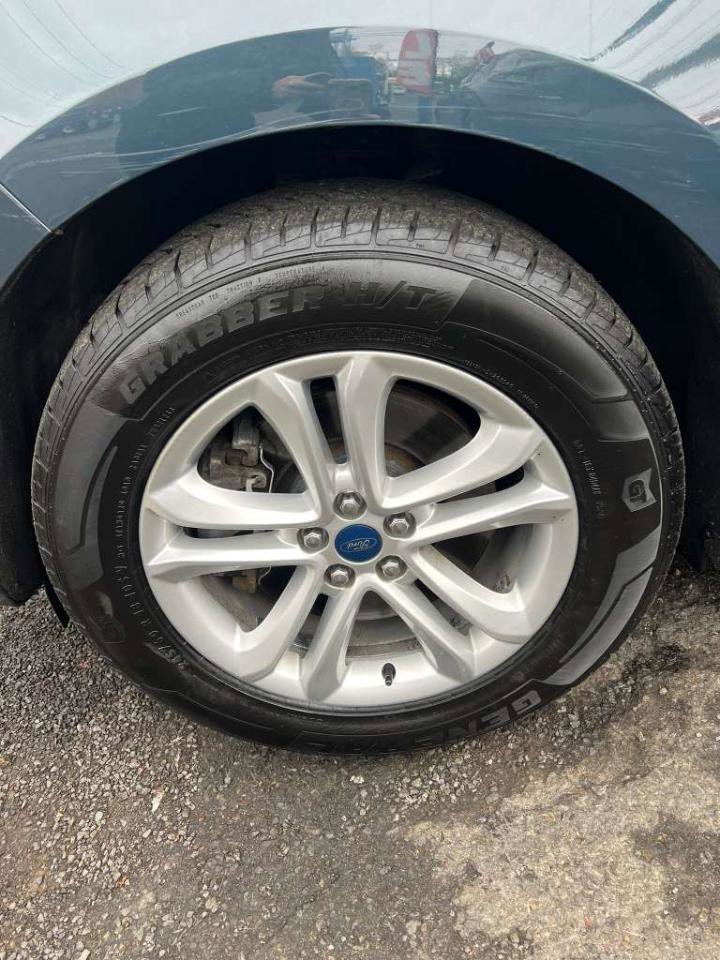 Used 2019 Ford Edge SEL w/ Equipment Group 201A AWD/4WD image 21