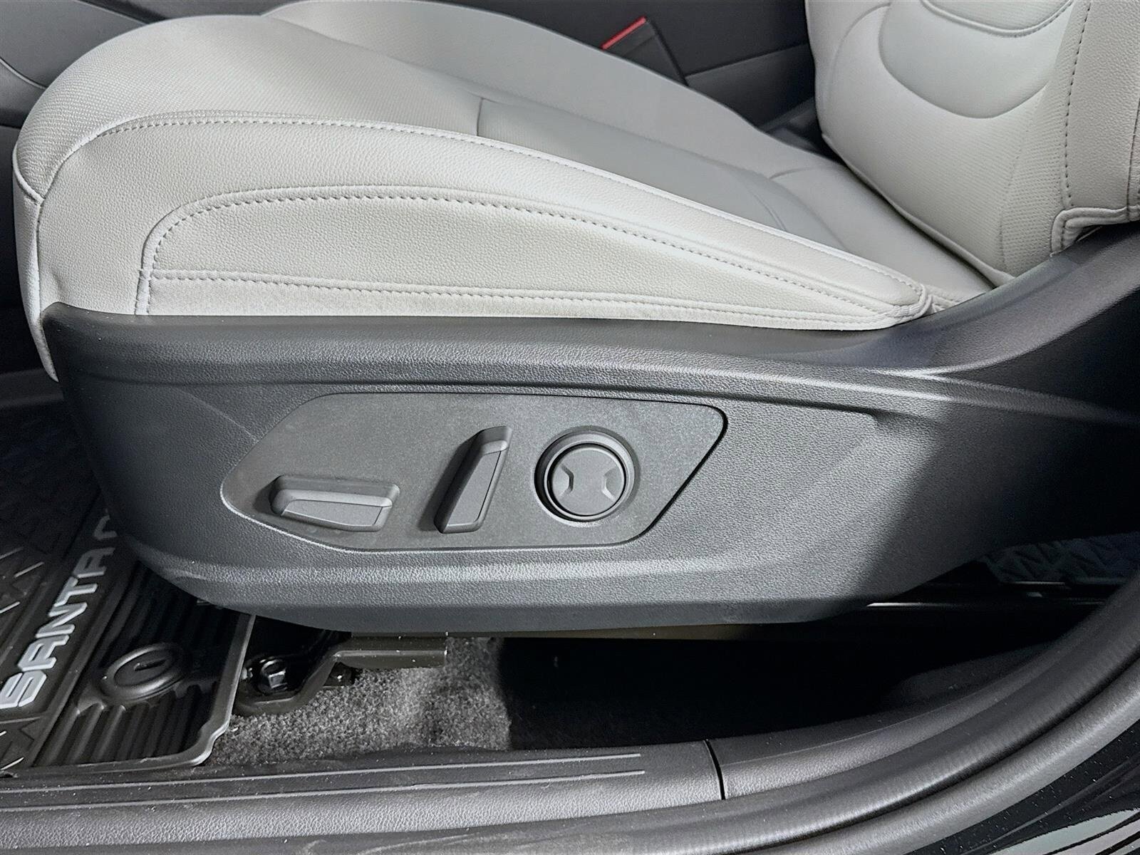 New 2026 Hyundai Santa Cruz SEL FWD image 19