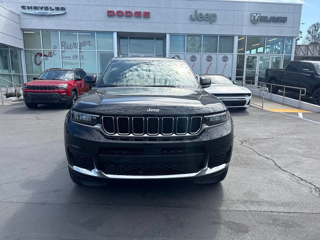 Certified 2024 Jeep Grand Cherokee L Laredo w/ Trailer Tow Package AWD/4WD image 2
