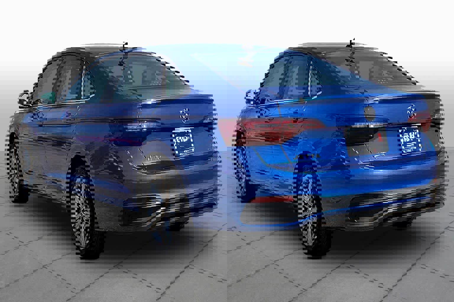 Used 2024 Volkswagen Jetta SE FWD image 12