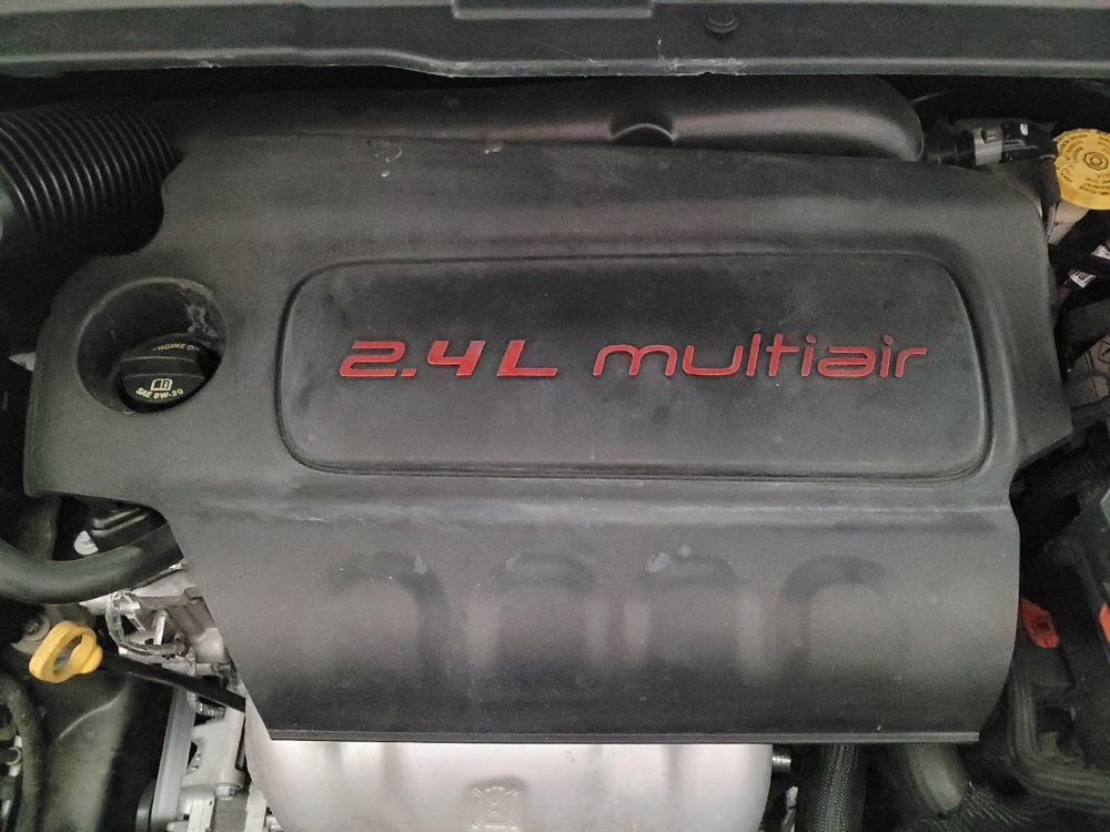 Used 2018 Jeep Compass Latitude w/ Popular Equipment Group FWD image 30