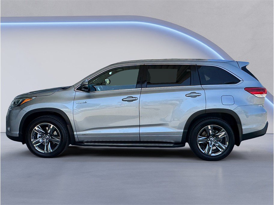 Used 2017 Toyota Highlander Limited Platinum AWD/4WD image 3
