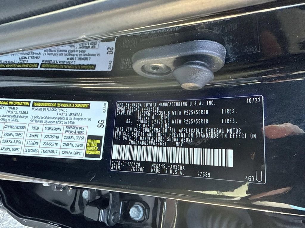 Used 2022 Toyota Corolla Cross XLE image 13