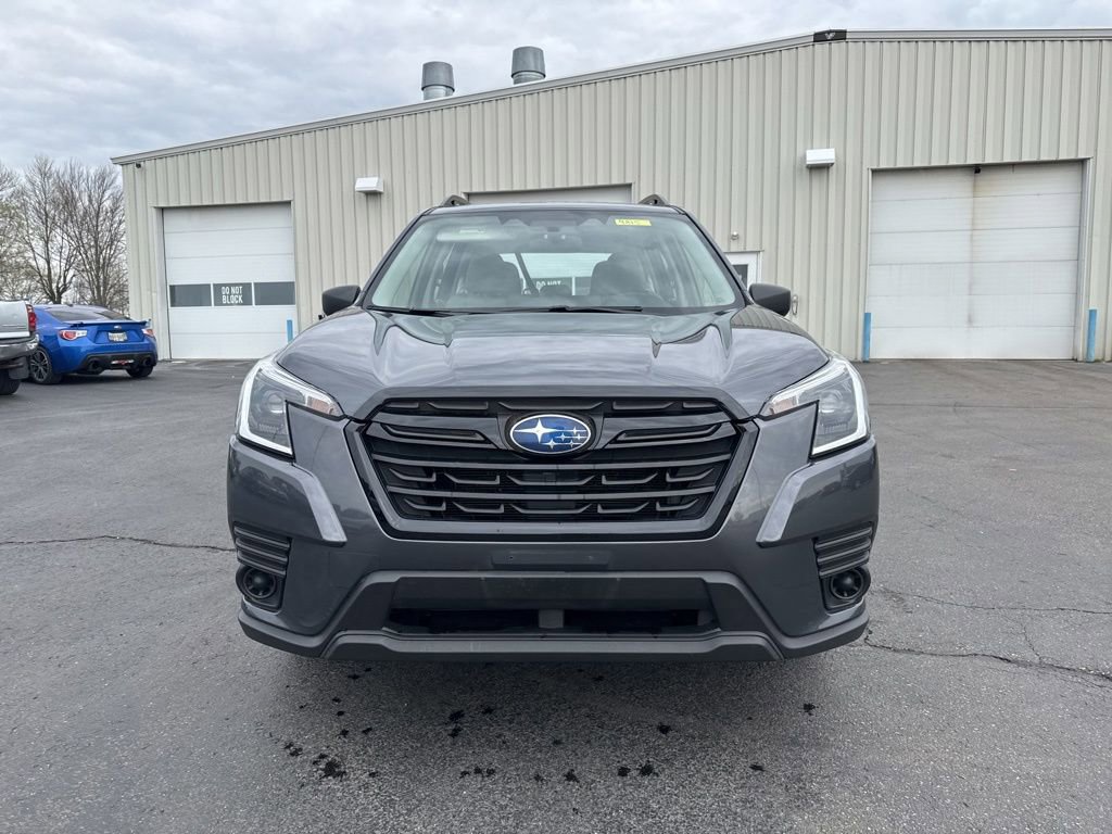 Used 2023 Subaru Forester AWD/4WD image 2