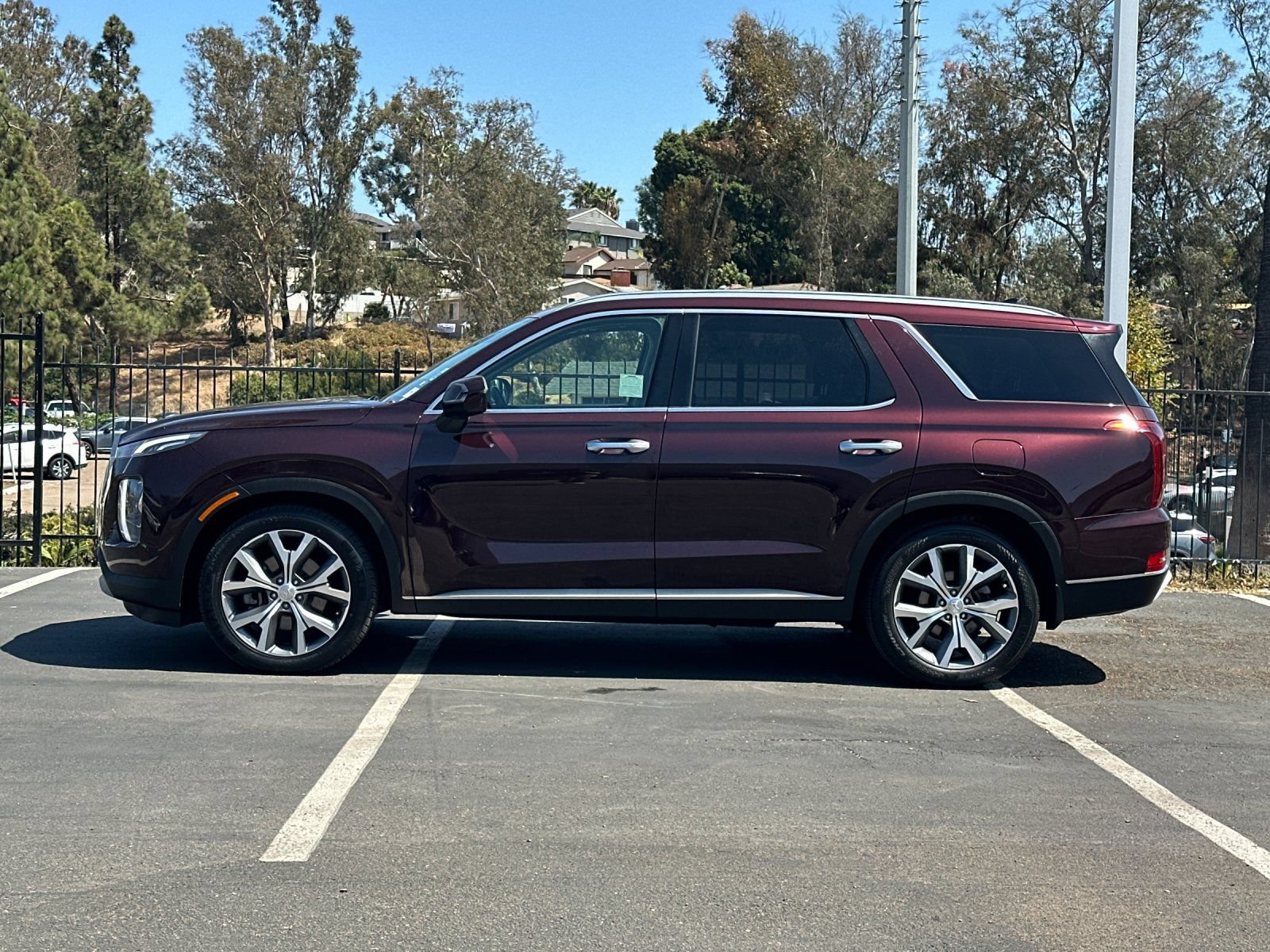 Used 2021 Hyundai Palisade SEL FWD image 2
