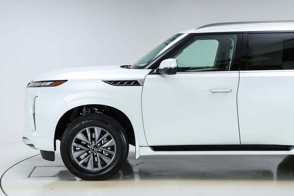 New 2026 INFINITI QX80 Pure w/ Cargo Package AWD/4WD image 3