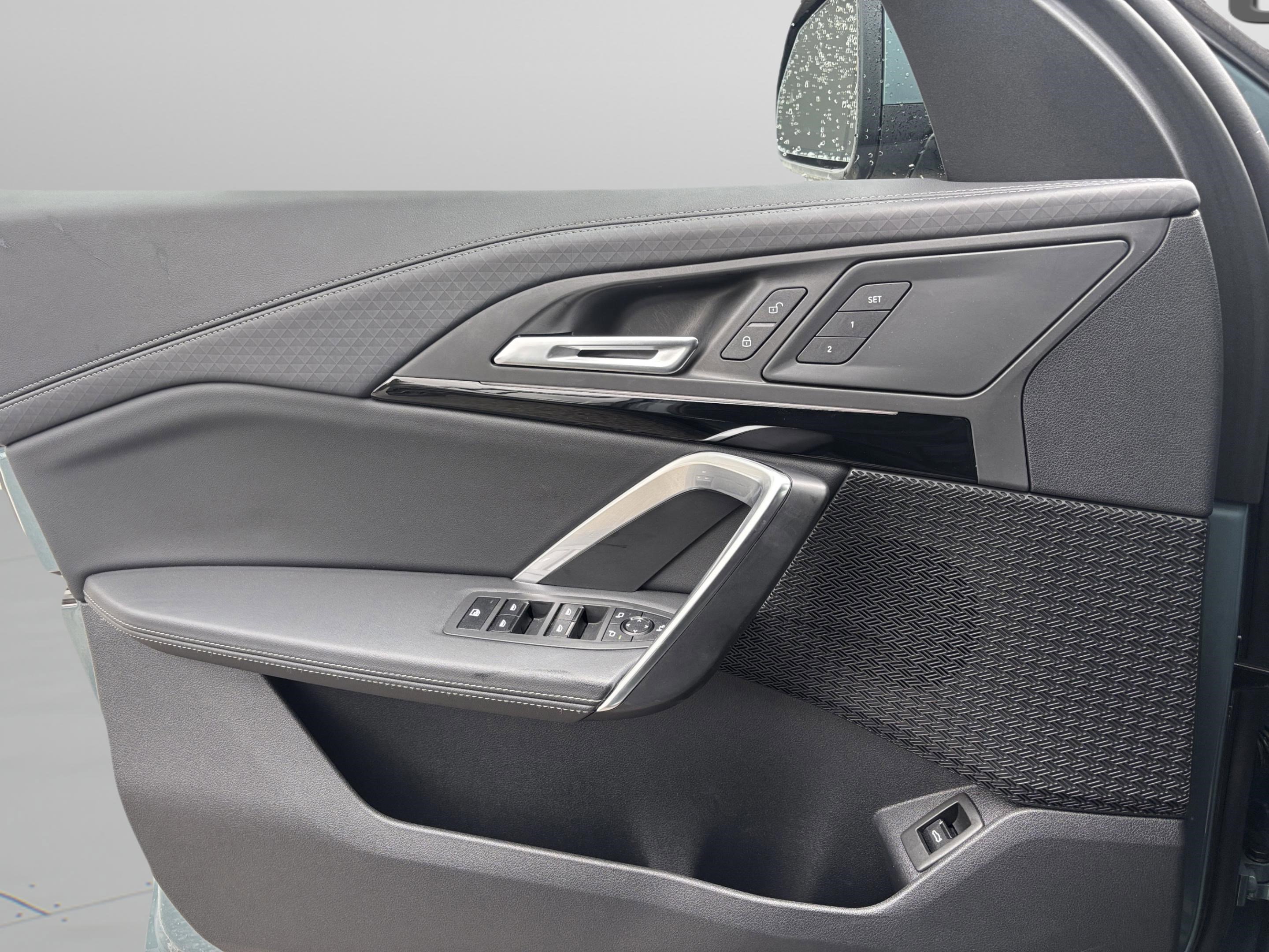 Used 2025 BMW X2 xDrive28i image 18